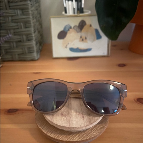 Fossil Brown Sunglasses - Picture 7 of 7